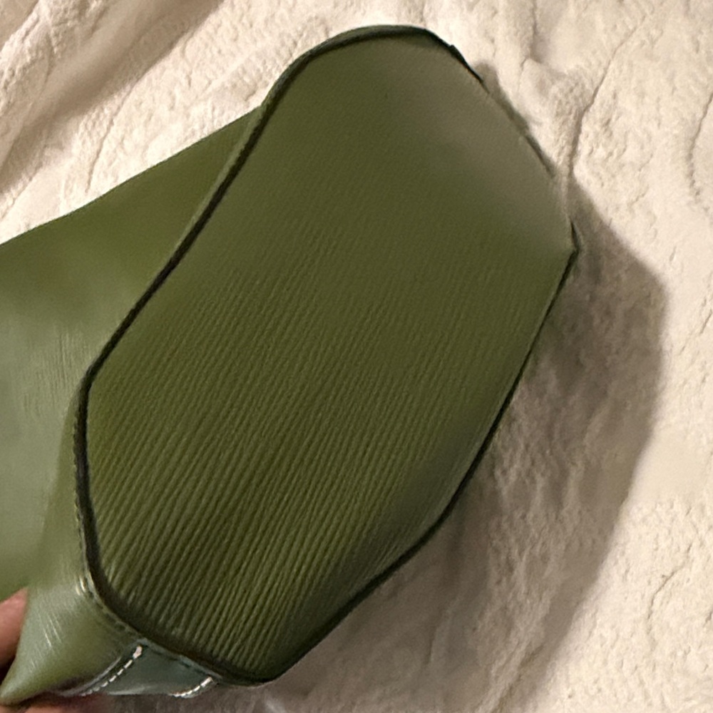 Louis Vuitton Leather Women's Bag - Picture 5 of 7
